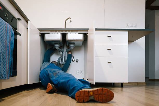 Professional Plumbing technician working in Bethesda, MD